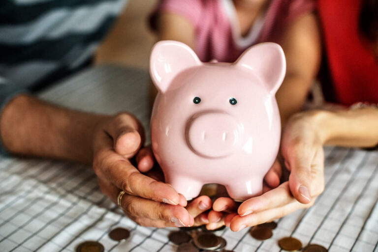 ¿Cuánto dinero debes tener ahorrado para comprar una casa en 2026?